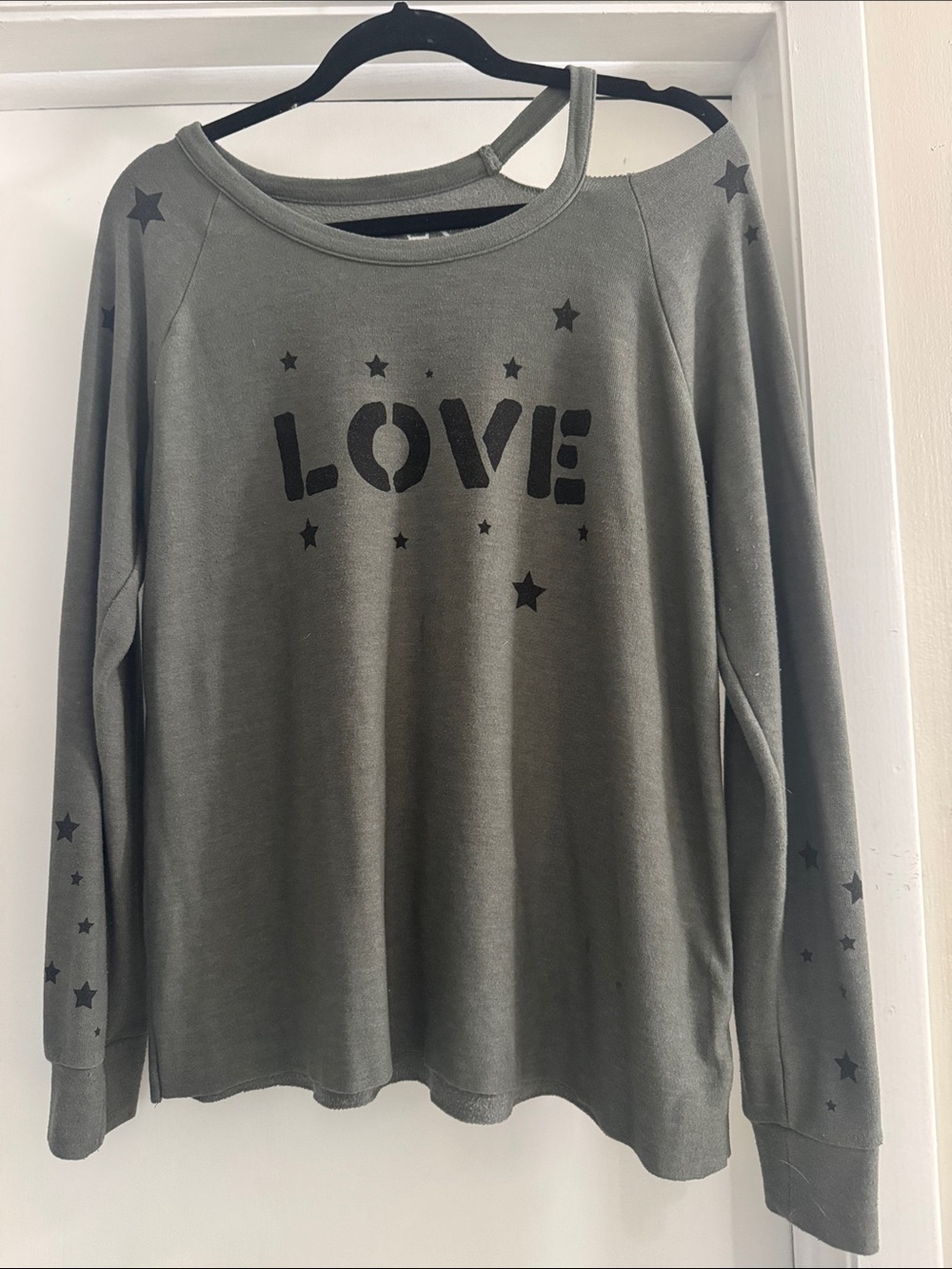 Women's Olive Green 'LOVE' Star-Print Long Sleeve Top